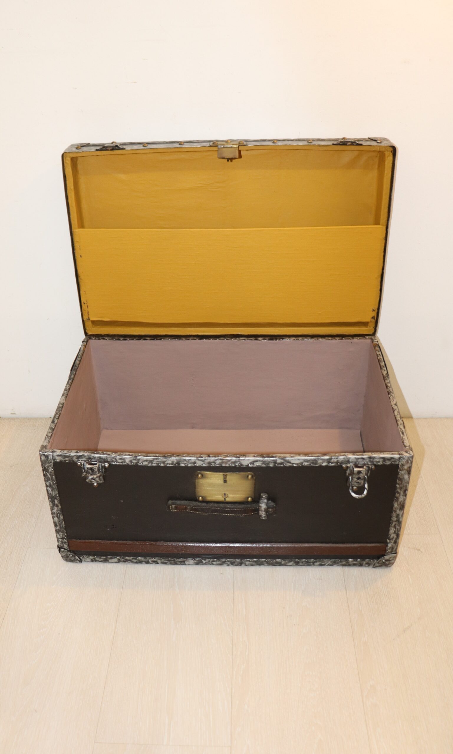 7961 Coffre – Image 1