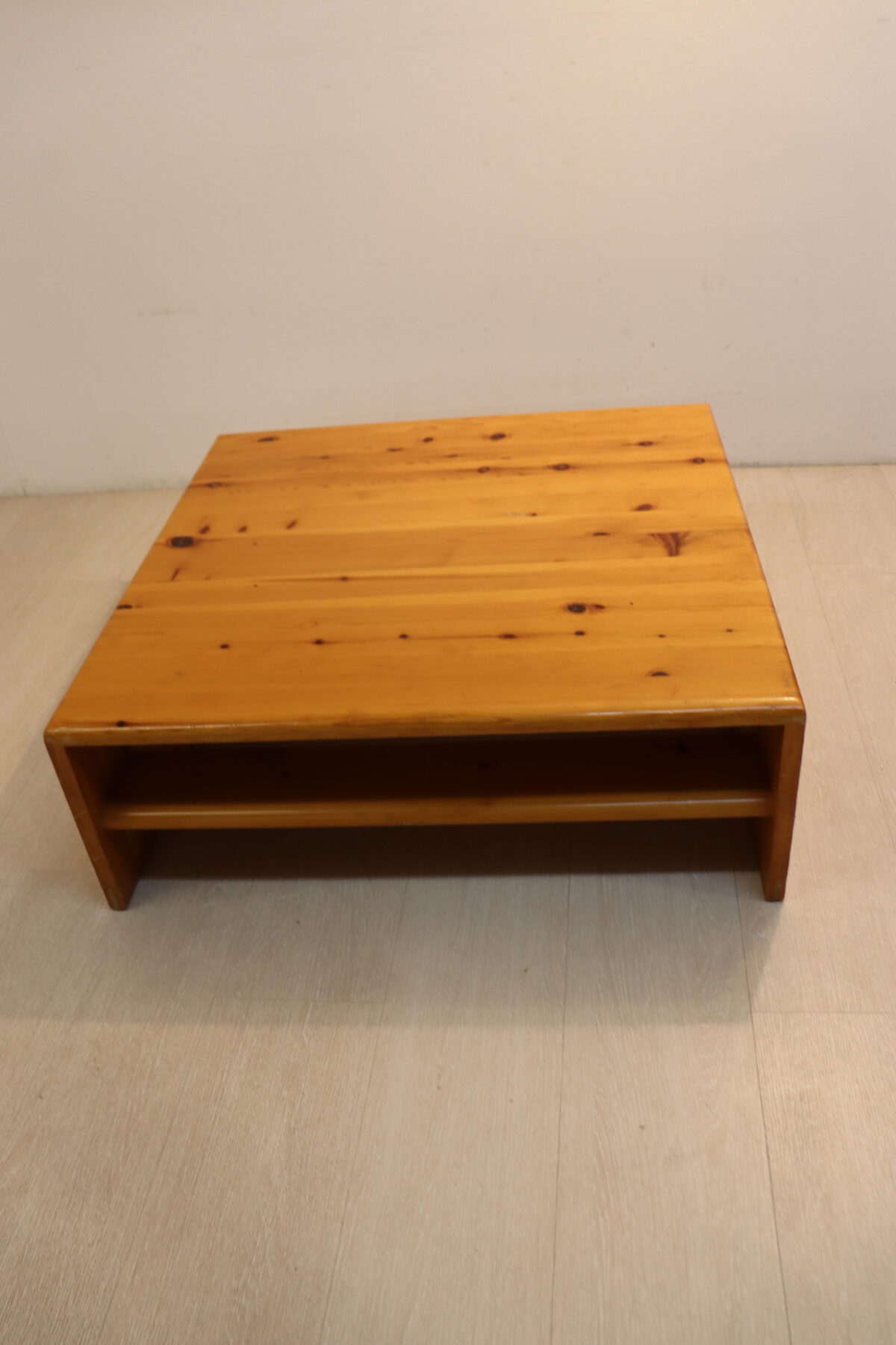 Table de salon – Image 1