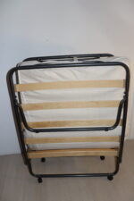 Lit d'appoint pliable sur roulette – Image 2
