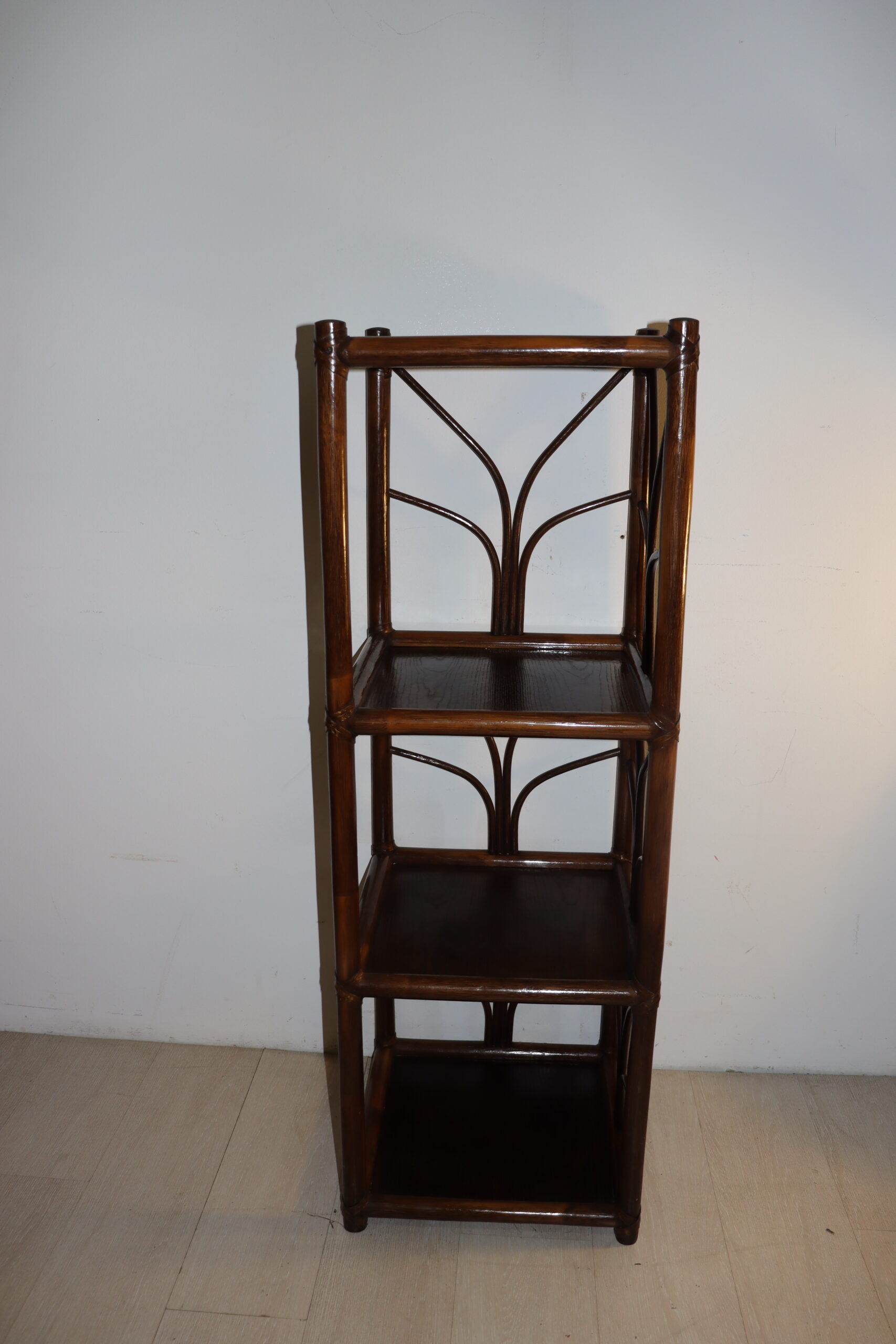 8104 Etagère en bambou – Image 1