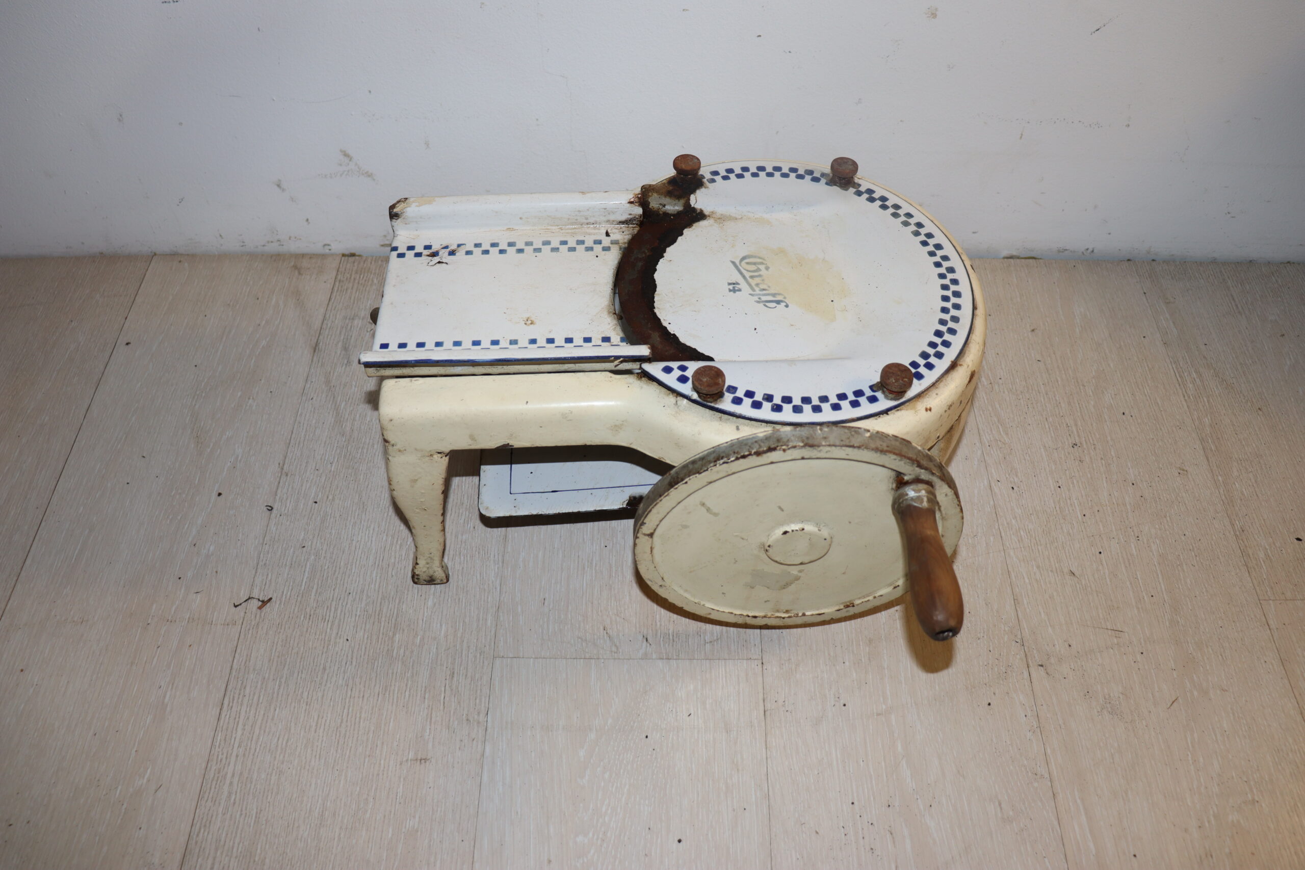 8112 Trancheuse Graff – Image 1