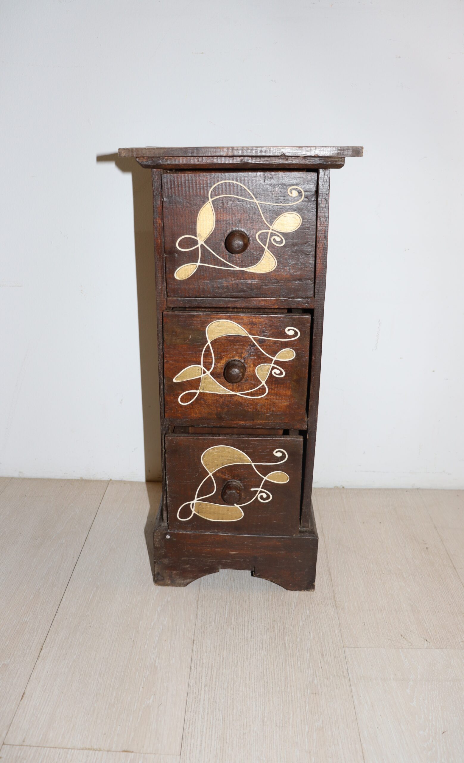 8124 Etagère – Image 1