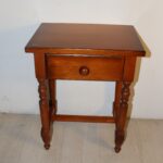 Meuble d'appoint avec tiroir