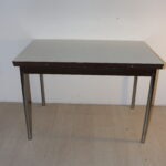 Table en formica