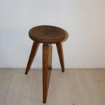 Tabouret 3 pieds en bois