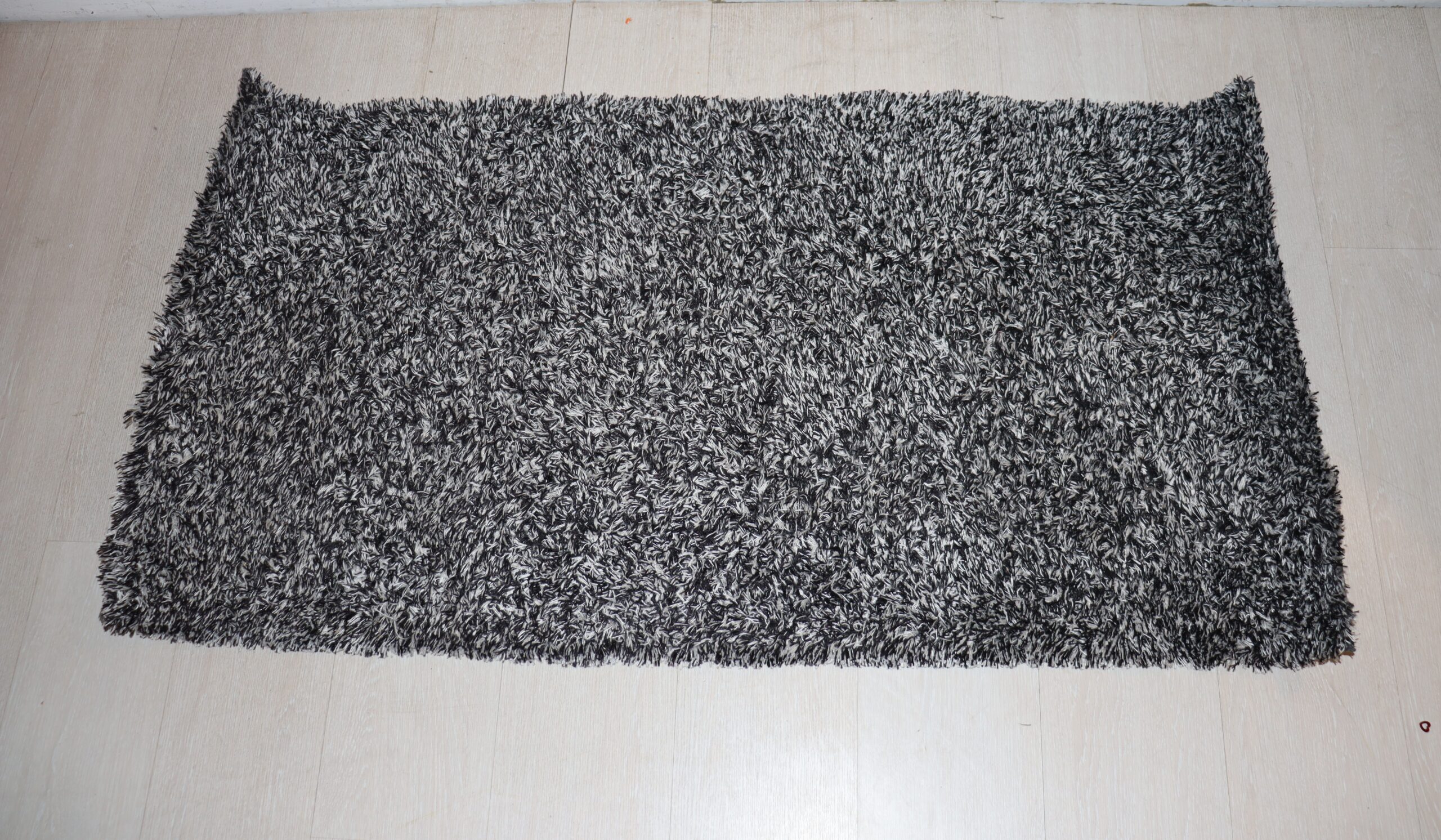 8302 Tapis gris – Image 1