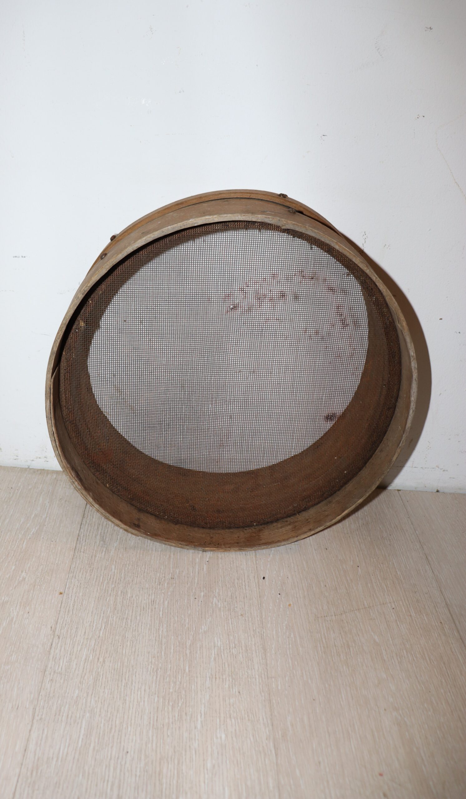 8335 Tamis – Image 1