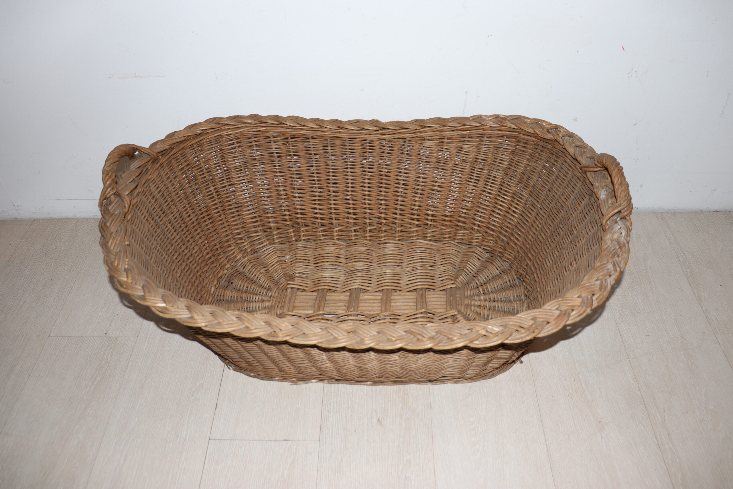 8337 Panière – Image 1