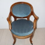 Fauteuil bleu / anciennement pot de chambre