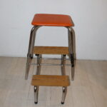 Tabouret escabeau orange