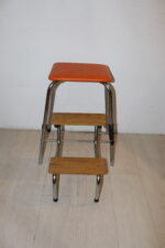 Tabouret escabeau orange