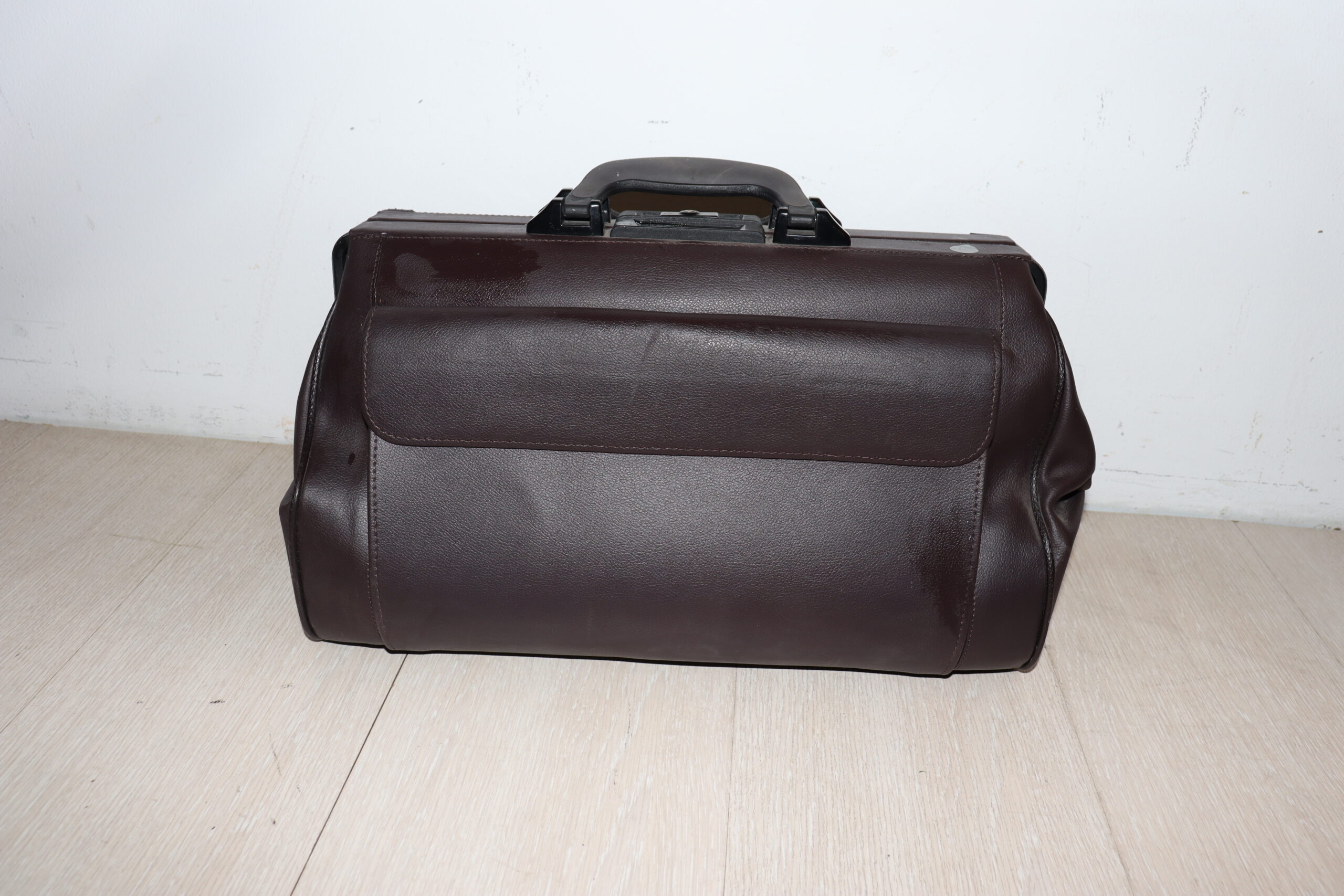 8440 Sacoche brune – Image 1