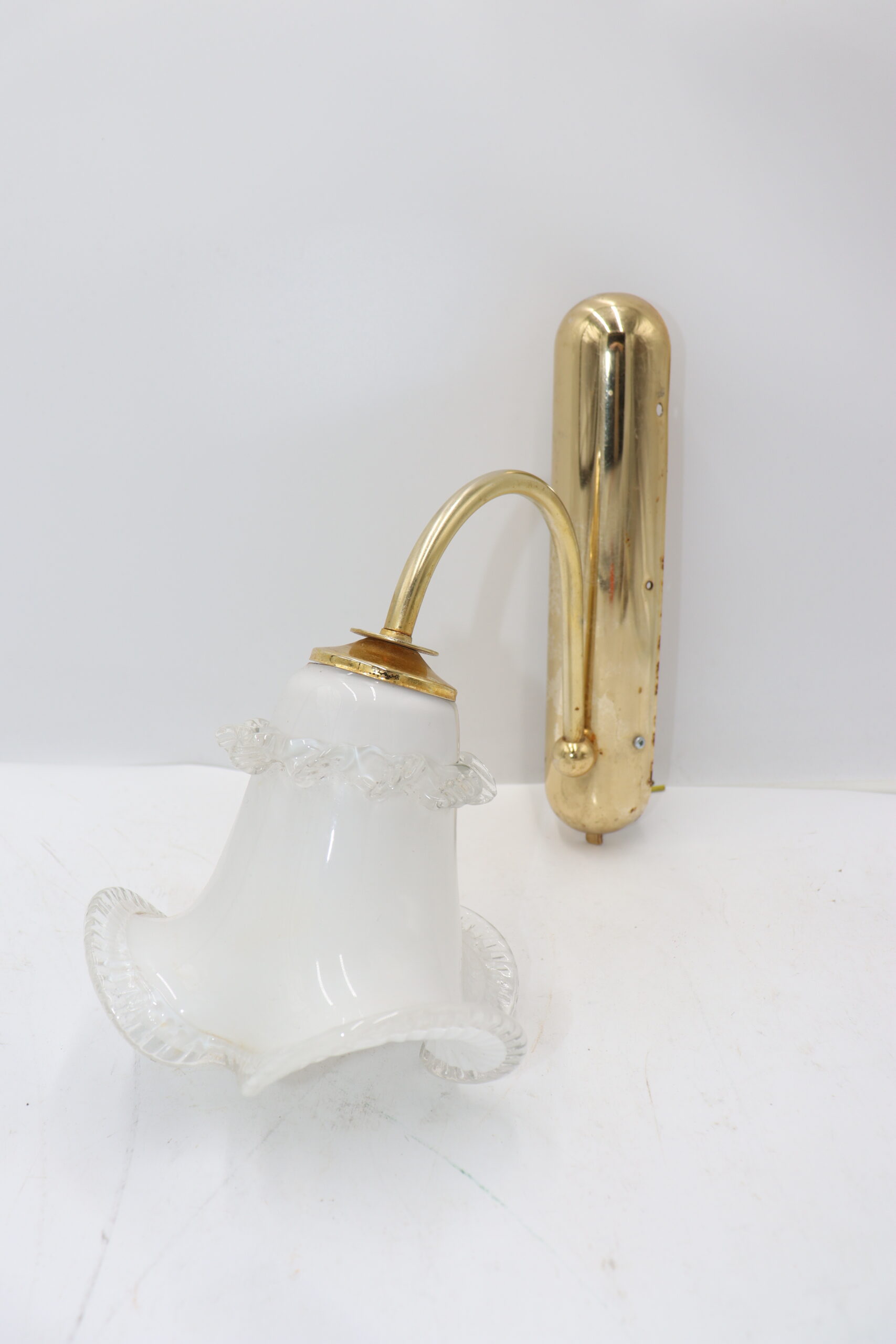 8458 Applique – Image 1