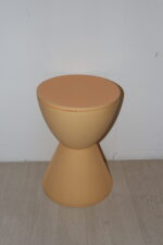 Tabouret orange Prince AHAH Design  Starck pour Kartell – Image 3