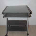 Table de travail avec  roulettes