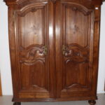 Armoire ancienne marquetée