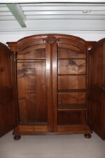 Armoire ancienne marquetée – Image 2