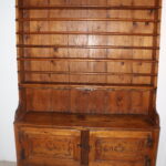 Ancien vaisselier