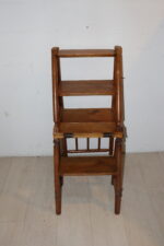 Chaise en bois transformable en escabeau – Image 2