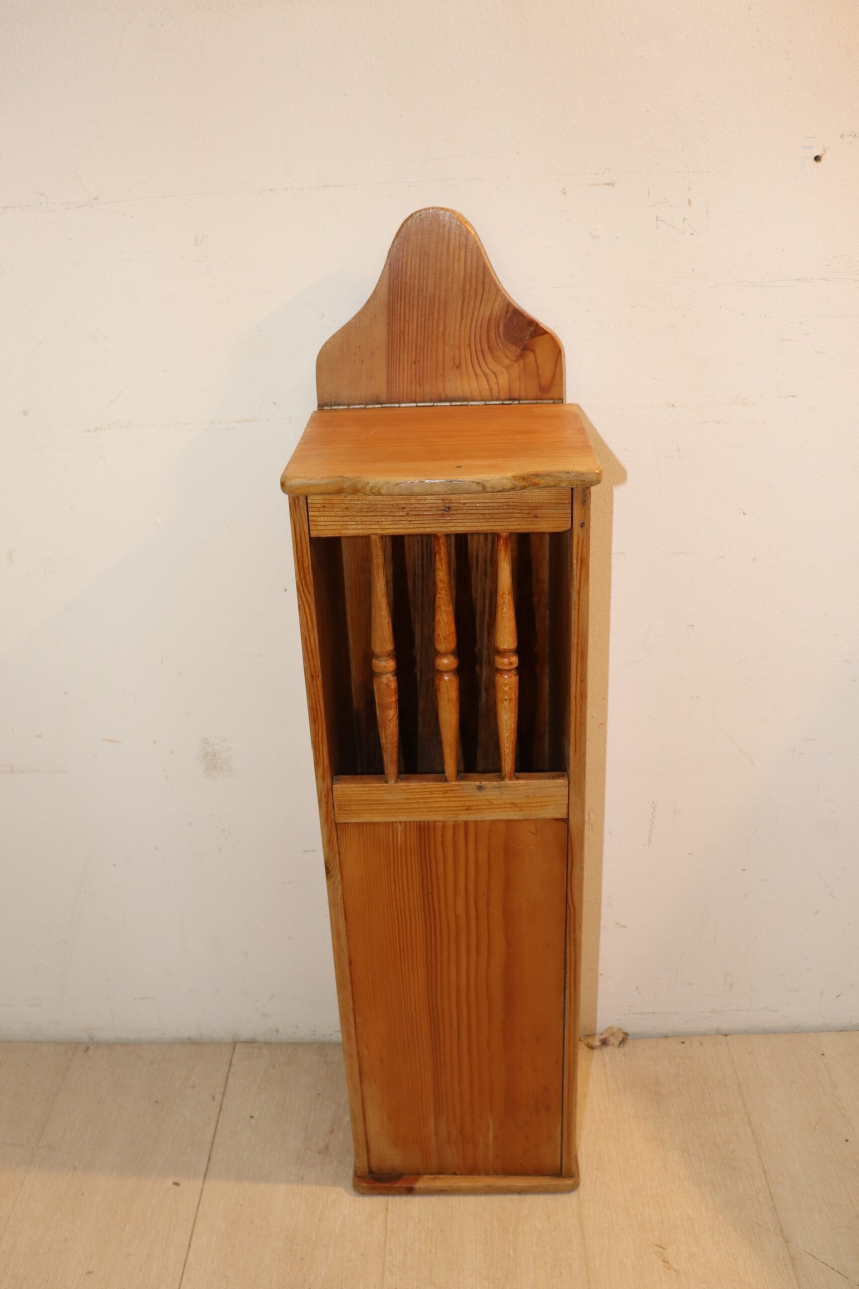 8738 Huche à pain – Image 1