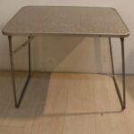 Table de camping pliable