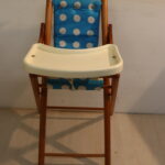 Chaise haute enfant vintage
