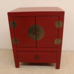 Meuble d'appoint rouge
