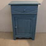 Meuble d'appoint bleu