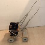 Ancien poussette poupée