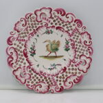 Assiette décorative rouge