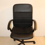 Chaise de bureau noir