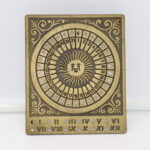 Calendrier perpétuel en laiton