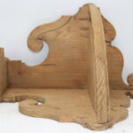 Etagère en bois d'angle