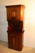 Petit vaisselier marqueté en bois massif – Image 2
