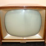 Ancienne télévision cathodique