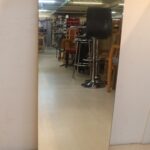 Miroir avec pied
