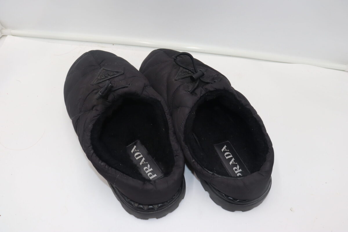 Chaussures / Mules matelassées "Prada" – Image 2