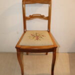 Chaise en bois