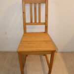 Chaise en bois