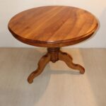 Table de salle à manger en bois