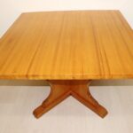 Table à manger carrée