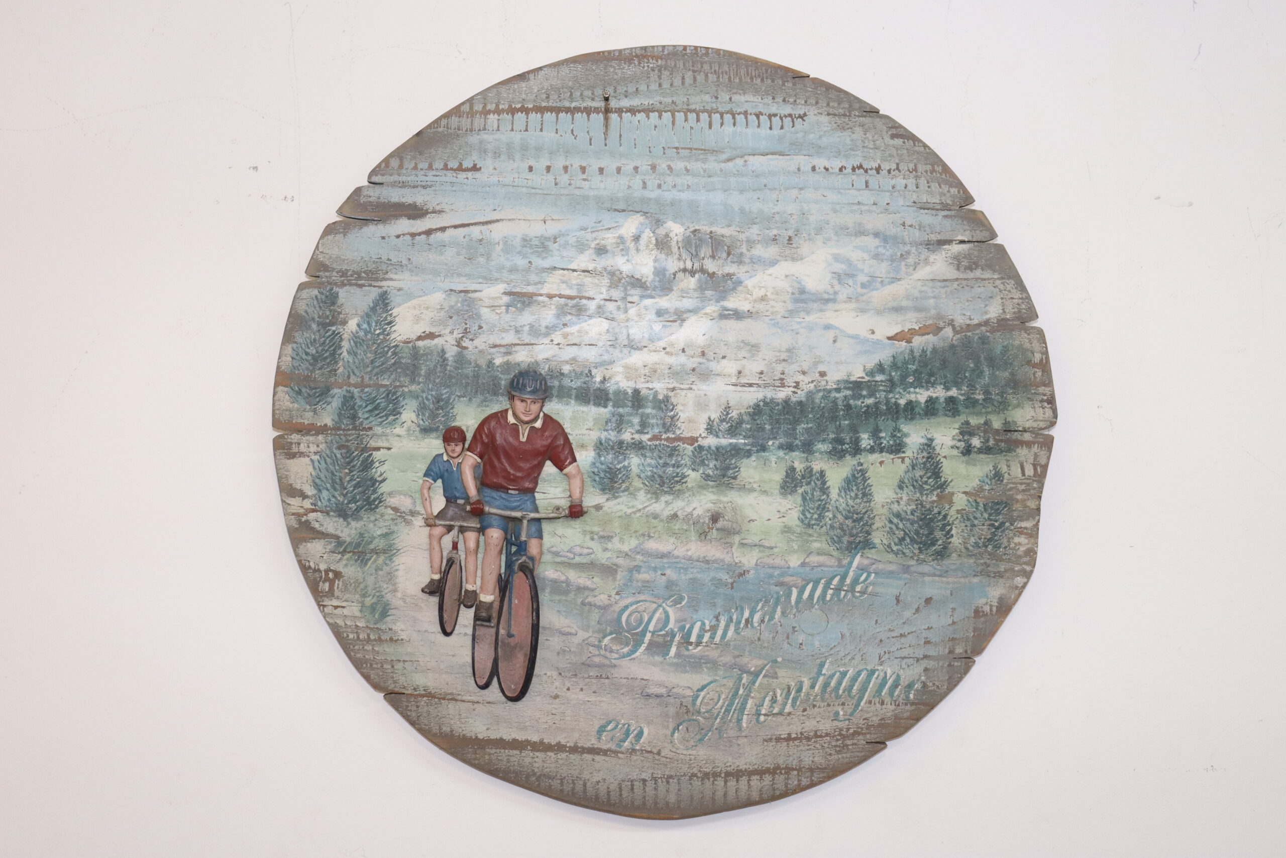 DC 218 Panneau décoratif en bois "Promenade en Montagne" – Image 1