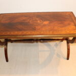 Table de salon en bois