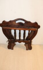 Porte revue en bois pliable