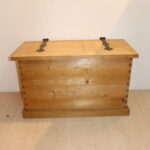 Coffre en bois
