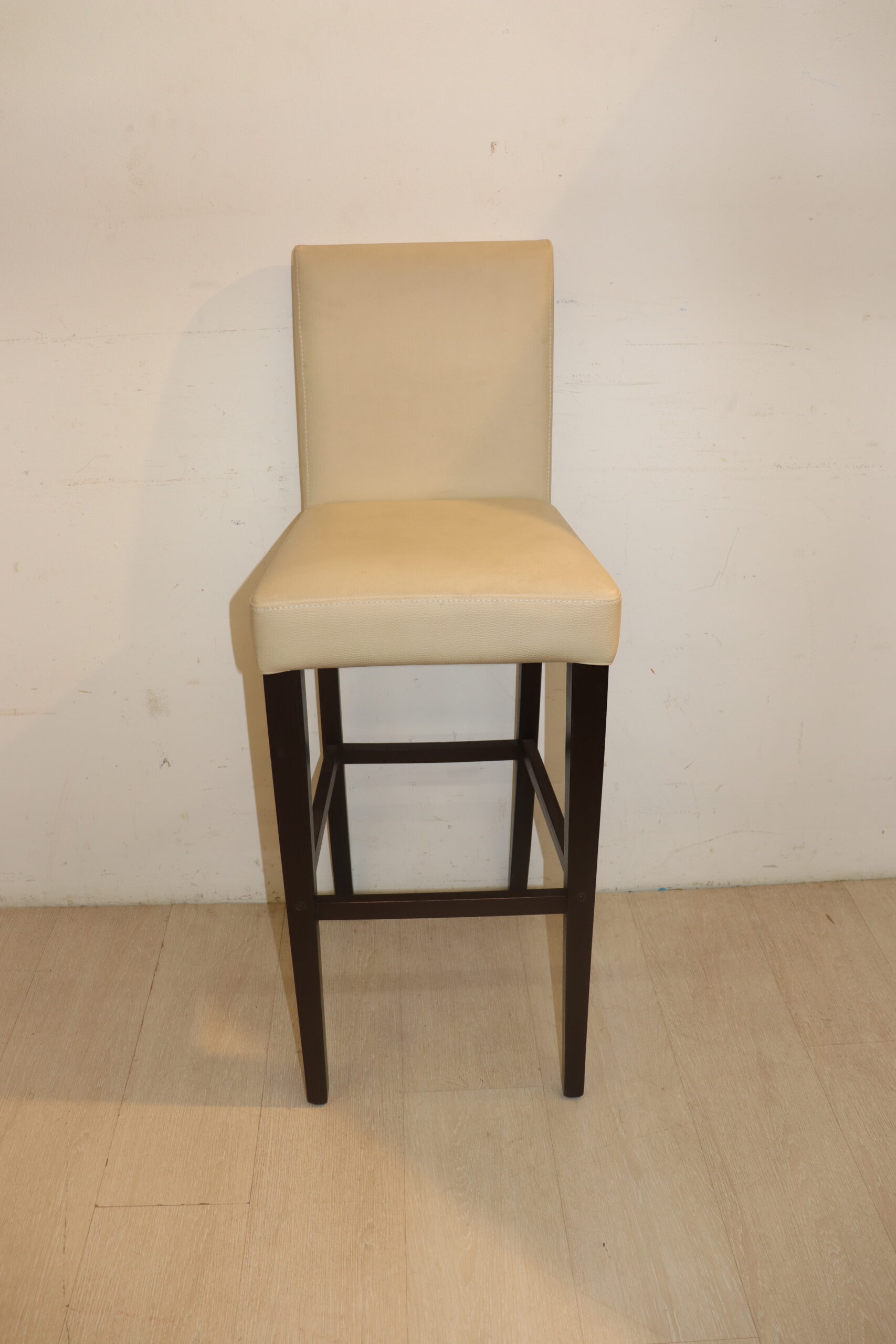 9589 Chaise de bar – Image 1