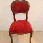 Chaise rouge