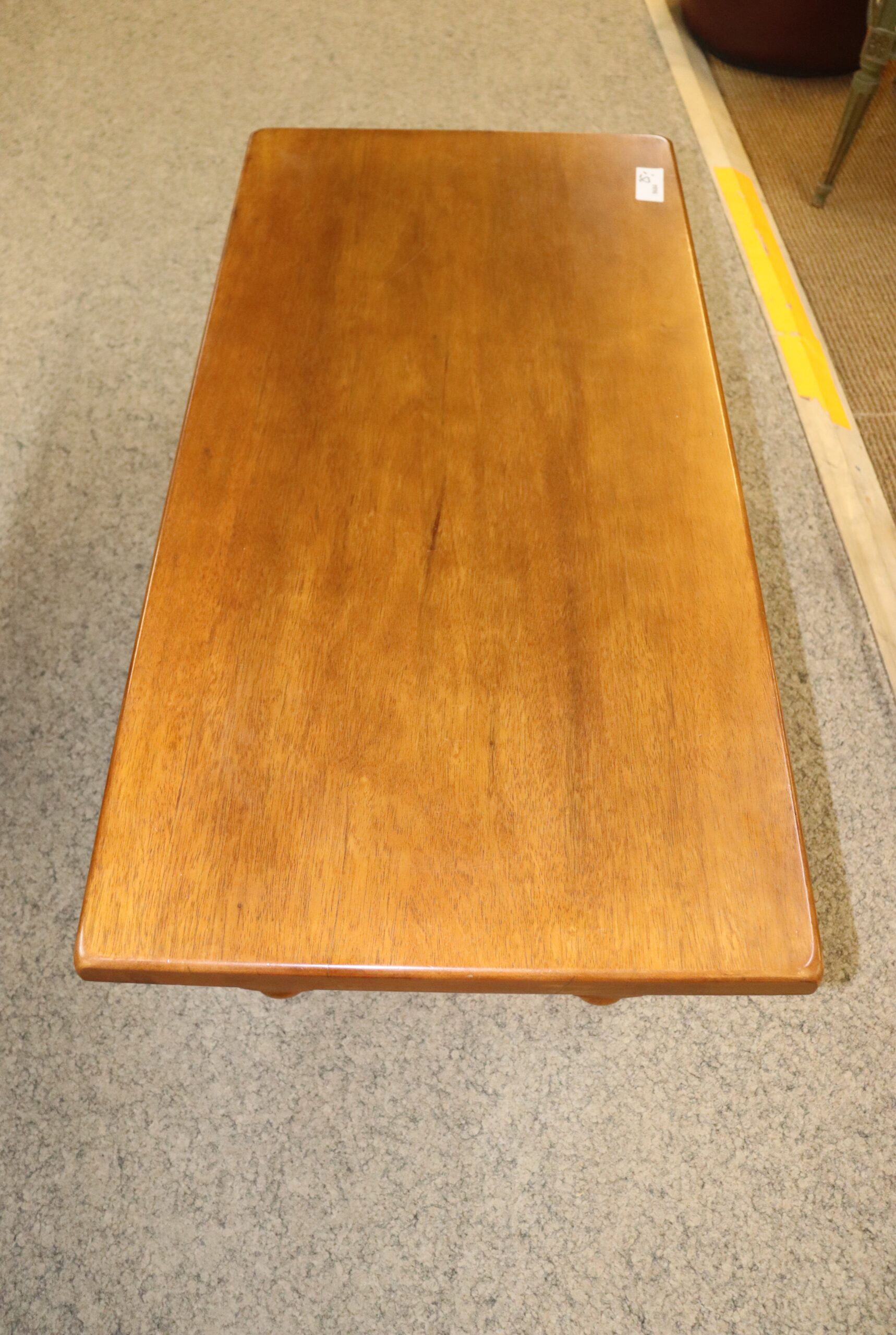 9684 (2) Table de salon – Image 1