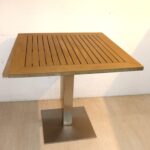 Table de terrasse