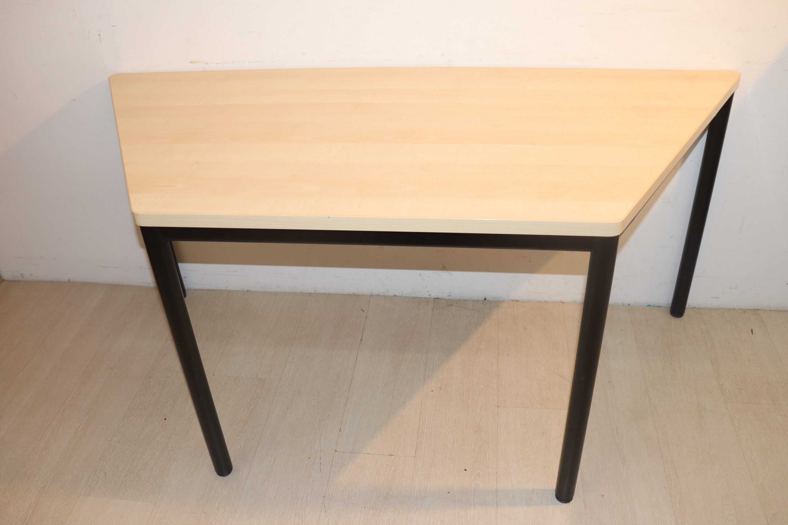 DC 231 (3) Bureau – Image 1